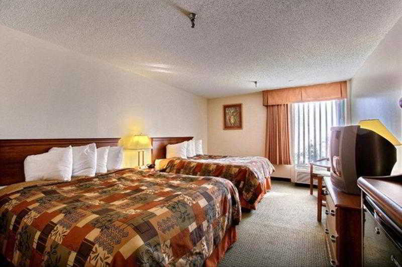 Days Inn & Suites By Wyndham Mt Pleasant Mount Pleasant Cameră foto
